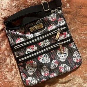 Skulls and diamonds crossbody